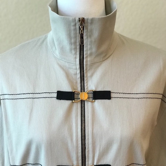 💖HOST PICK💖NWOT St. John Cotton Khaki Short Trench Coat - Picture 3 of 11